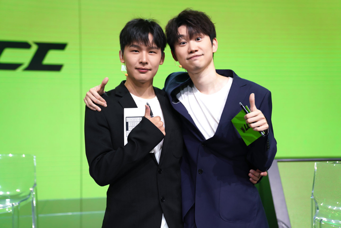 img img